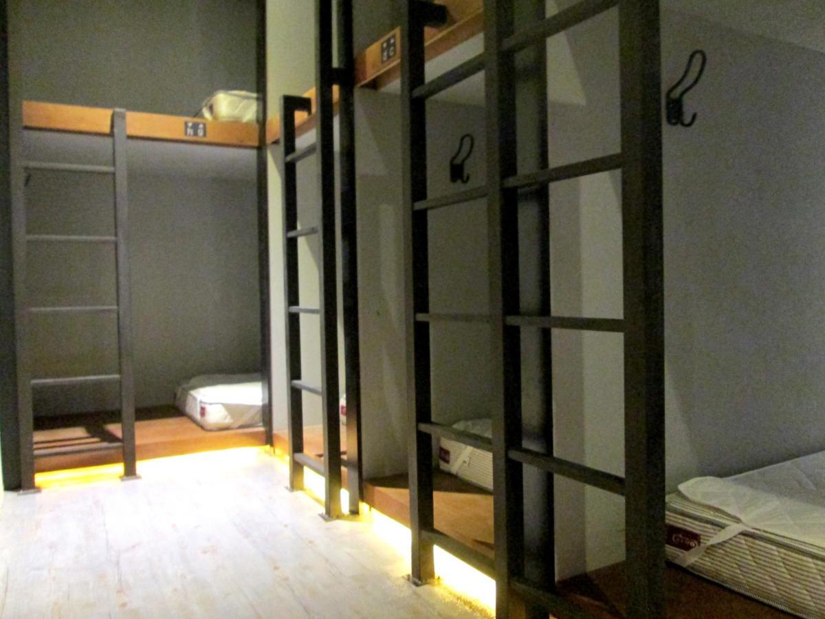 Kiwi Express Hotel-Taichung Station II Kamer foto